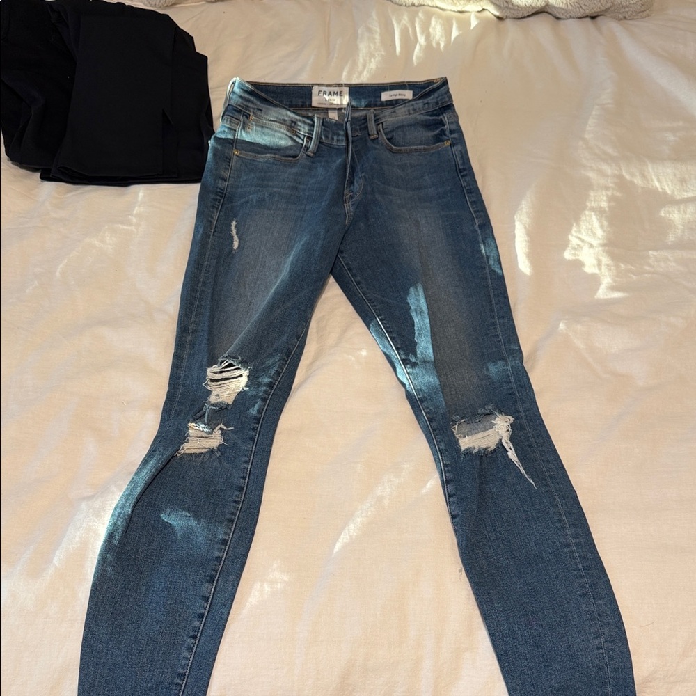 Frame “Le High” Skinny Denim Jeans - Picture 3 of 3